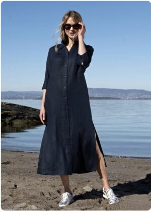 Close to my heart. Leila Midi dress