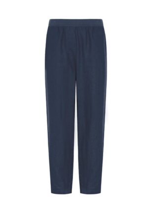 Close to my heart. Lucien pant