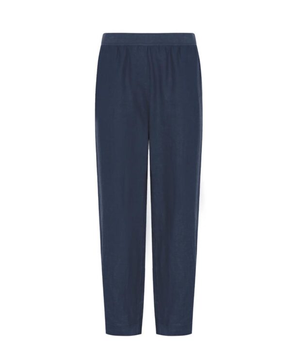 Close to my heart. Lucien pant