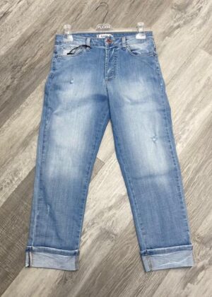 Please. Lys jeans med oppbrett