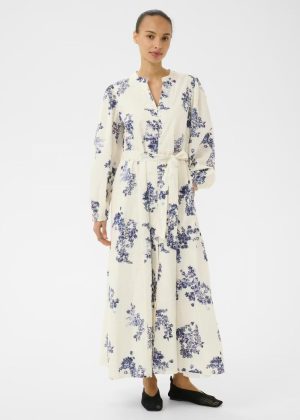 Part two. Avirana kjole