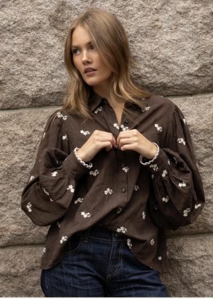 Miss Maya. Anaya shirt cocoa heritage